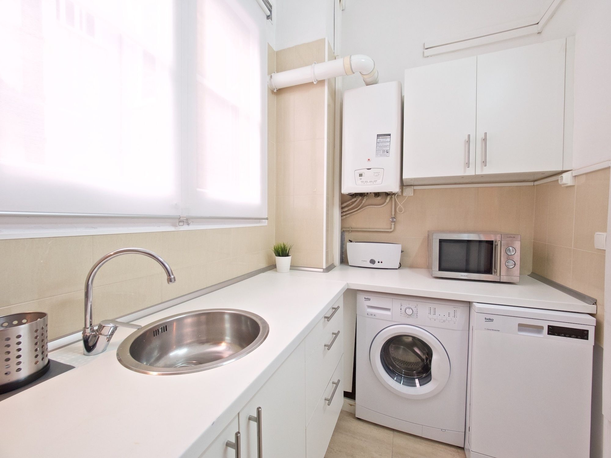 Suites4Days Gaudi Eixample 巴塞罗那 外观 照片