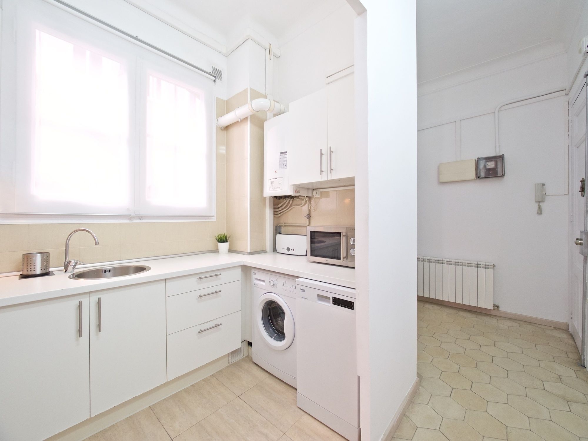 Suites4Days Gaudi Eixample 巴塞罗那 外观 照片